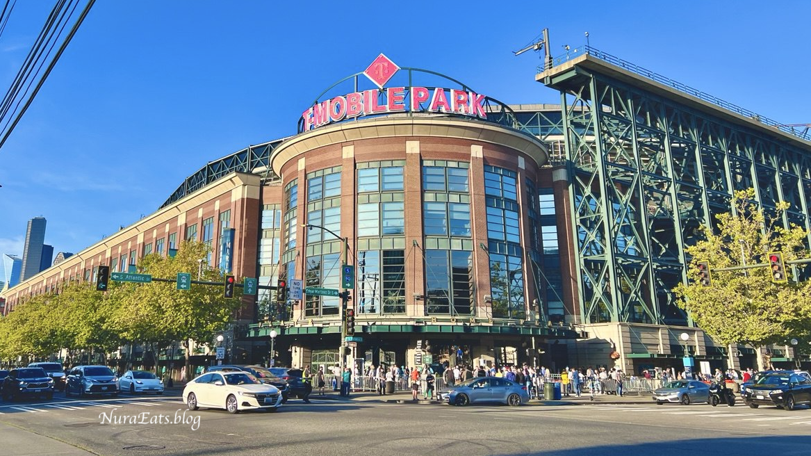 T-Mobile Park 球場外觀